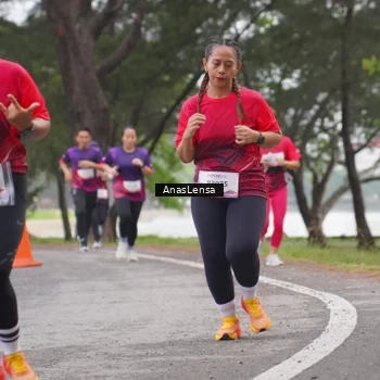 Runner Photo 8428010