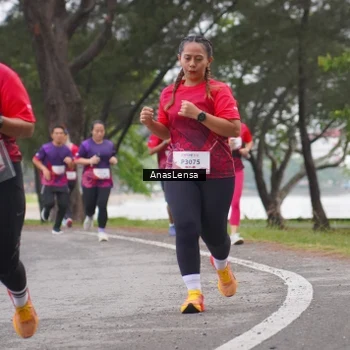 Runner Photo 8428017