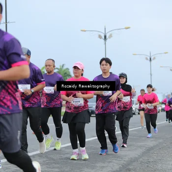 Runner Photo 8428023