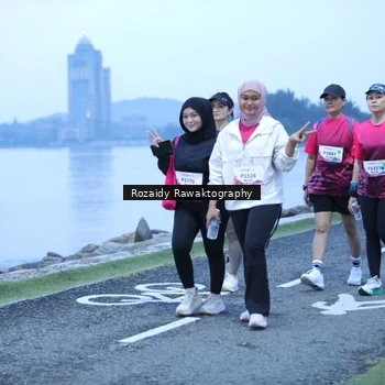 Runner Photo 8428024