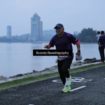 Runner Photo 8428025