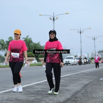 Runner Photo 8428032
