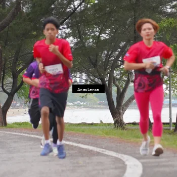Runner Photo 8428038