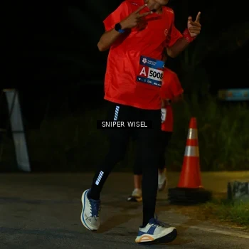 Runner Photo 8428067
