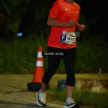 Runner Photo 8428088