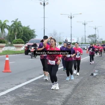 Runner Photo 8428103