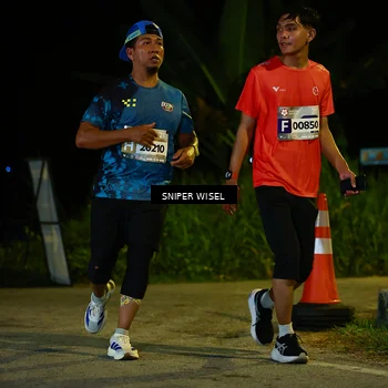 Runner Photo 8428104