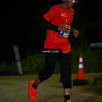 Runner Photo 8428209