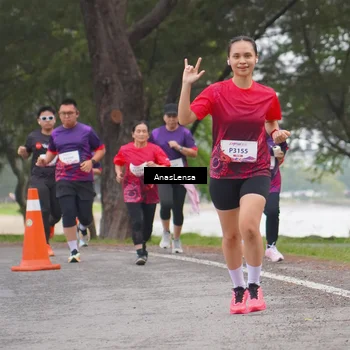 Runner Photo 8428221