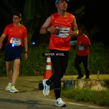 Runner Photo 8428233