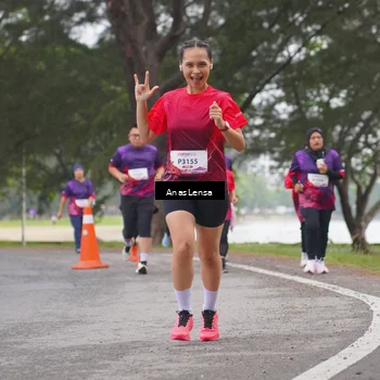 Runner Photo 8428311