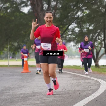 Runner Photo 8428312