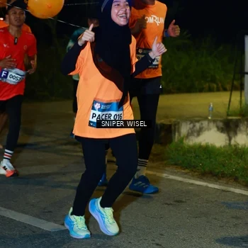 Runner Photo 8428350