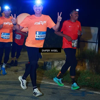 Runner Photo 8428353
