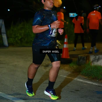Runner Photo 8428378