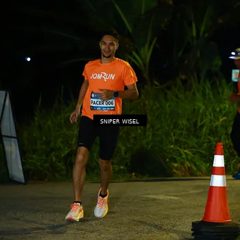 Runner Photo 8428379