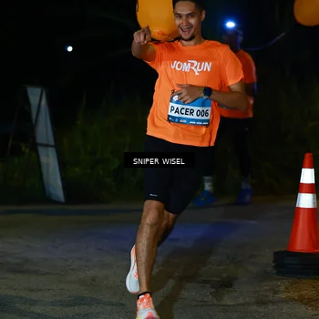Runner Photo 8428388