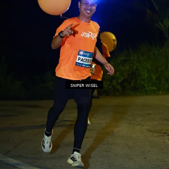 Runner Photo 8428402
