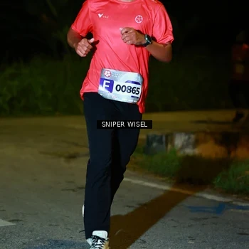 Runner Photo 8428435