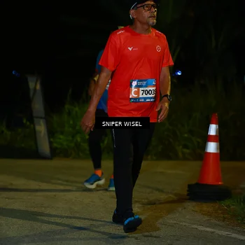 Runner Photo 8428473