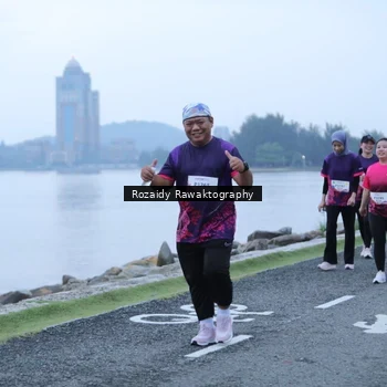 Runner Photo 8428668