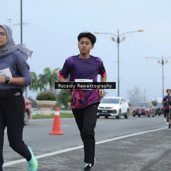 Runner Photo 8428697