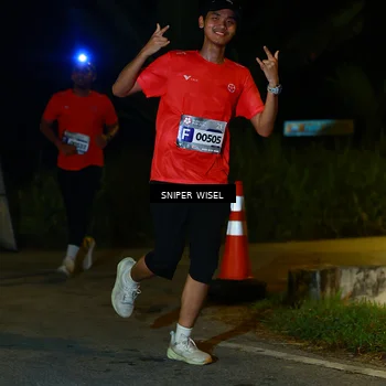 Runner Photo 8428711