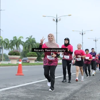 Runner Photo 8428735