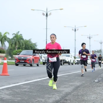 Runner Photo 8428743