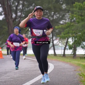 Runner Photo 8428767
