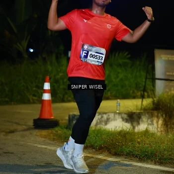 Runner Photo 8428771