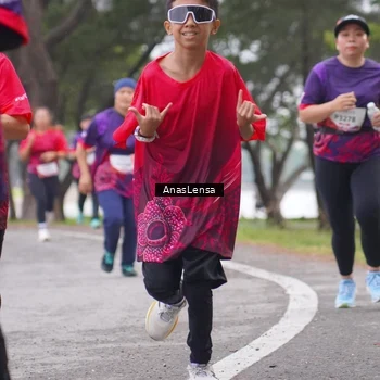 Runner Photo 8428796