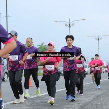 Runner Photo 8428816