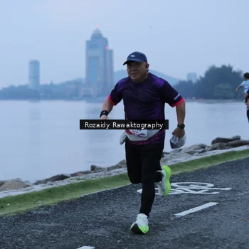 Runner Photo 8428824