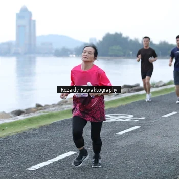 Runner Photo 8428839