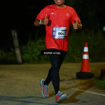 Runner Photo 8428913