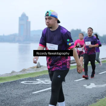 Runner Photo 8428937