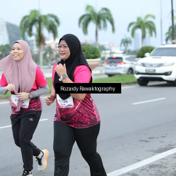 Runner Photo 8428940