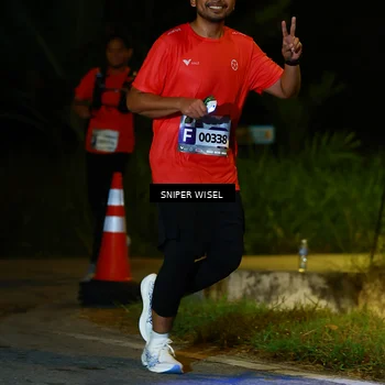 Runner Photo 8428973