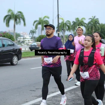 Runner Photo 8428975