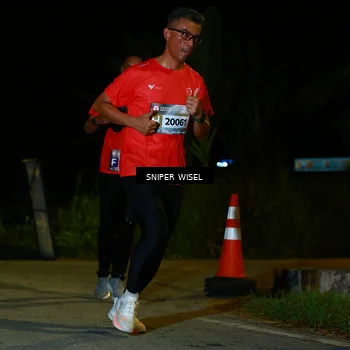 Runner Photo 8428981