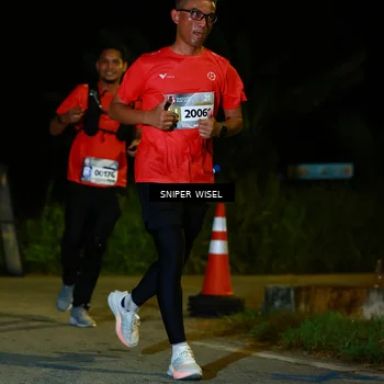 Runner Photo 8428986