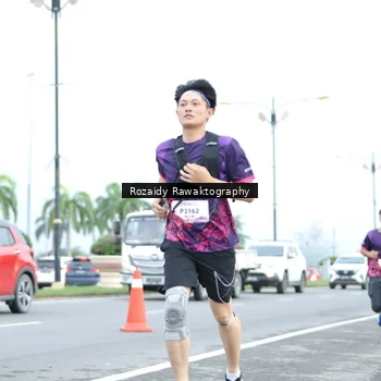 Runner Photo 8428998