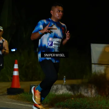 Runner Photo 8429003