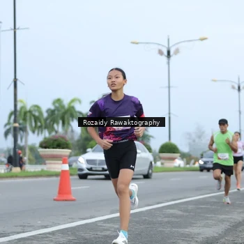 Runner Photo 8429033