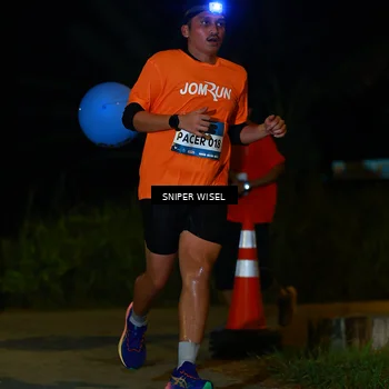 Runner Photo 8429045