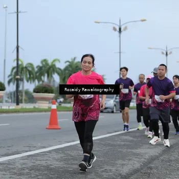Runner Photo 8429053