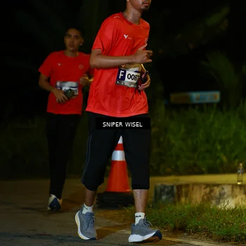 Runner Photo 8429075