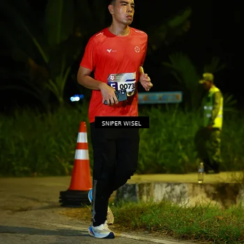 Runner Photo 8429077