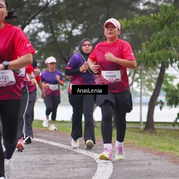 Runner Photo 8429104